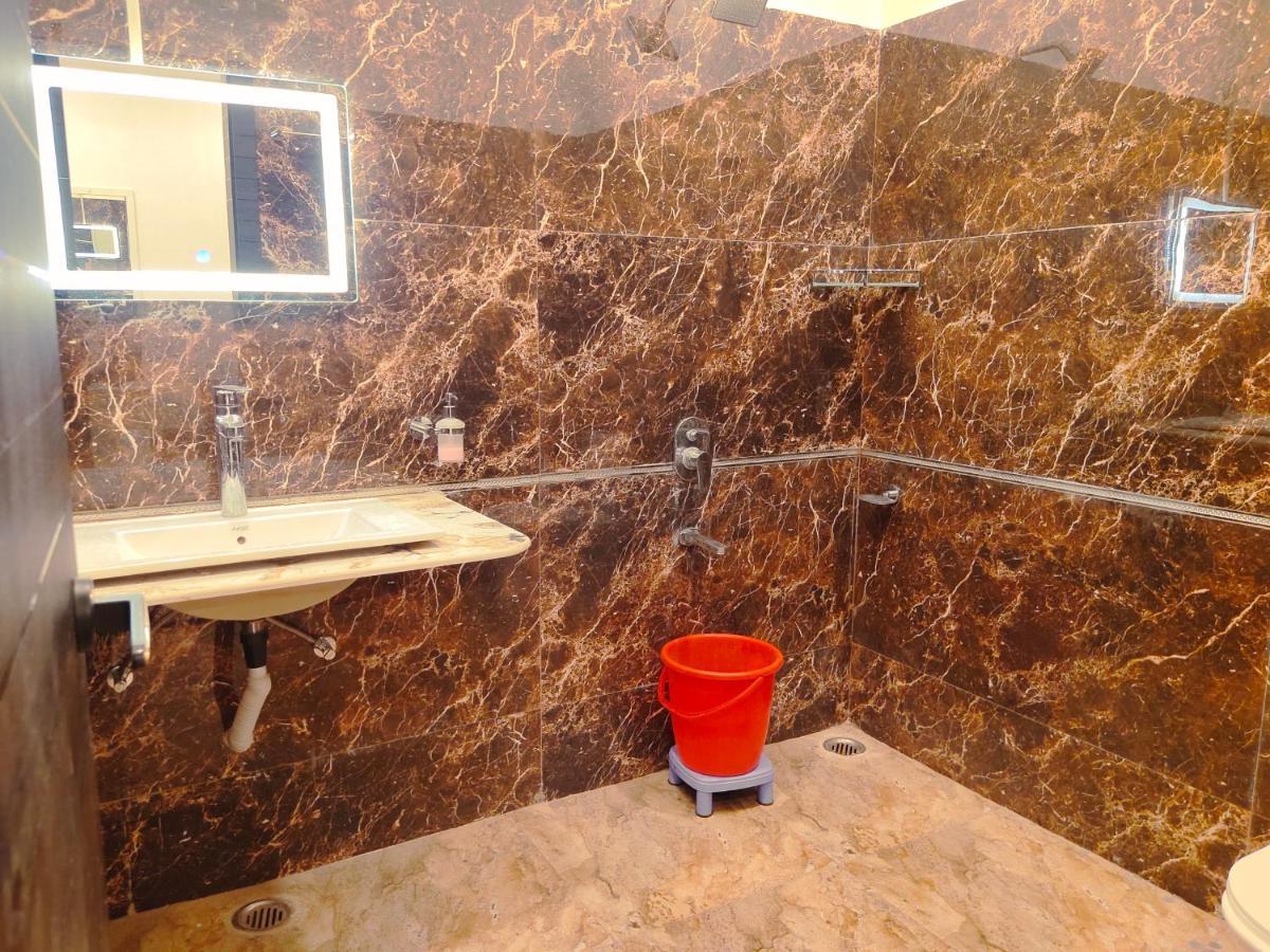 Hotel The Shree Jee Palace Mirzāpur 外观 照片