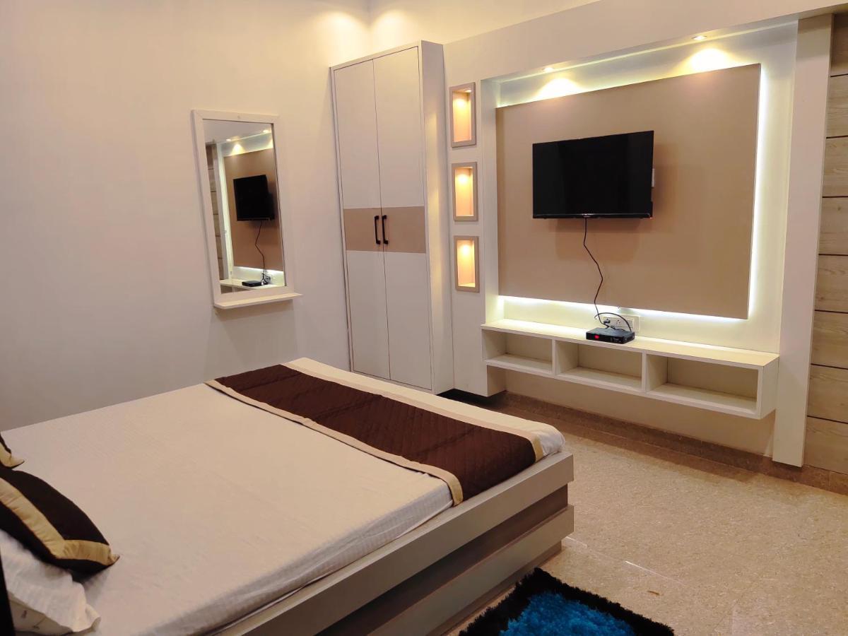 Hotel The Shree Jee Palace Mirzāpur 外观 照片